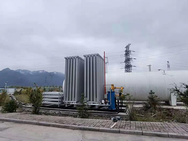 ���̰���