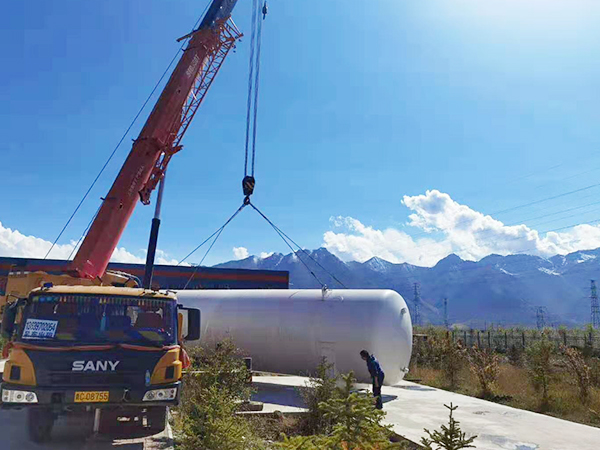 ���̰���